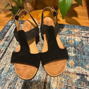 Vionic Kaytie T-Strap Jute & Suede Wedge Sandals Sz 8 black